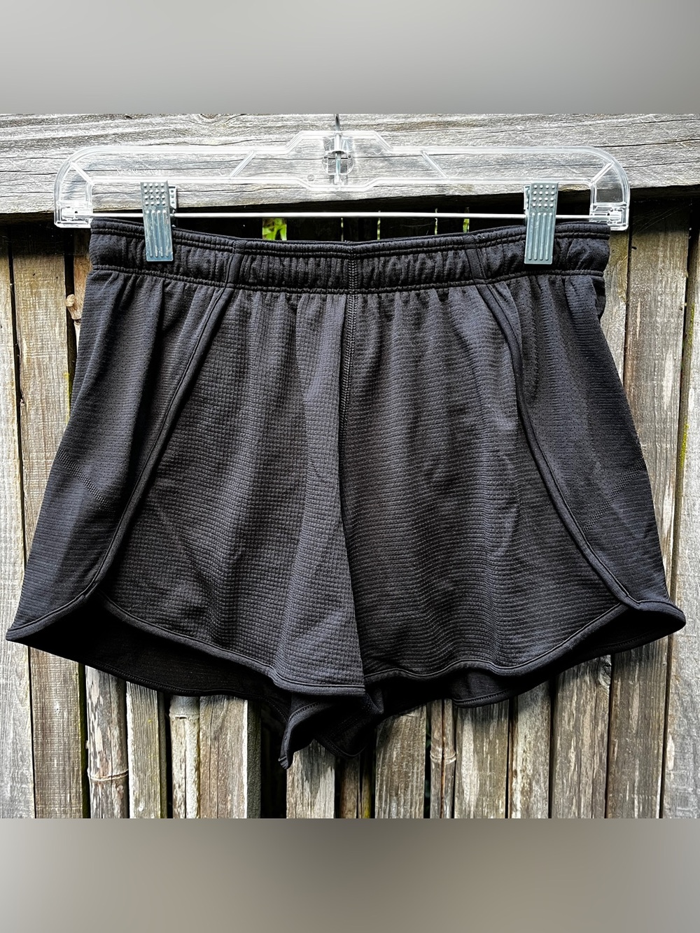 Lululemon Swiftly Mid-Rise Short 3"